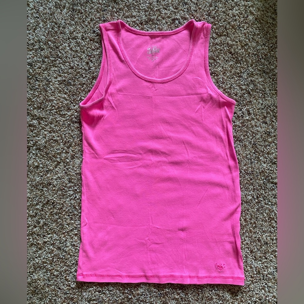 MEDIUM pink fitted full size tank top
